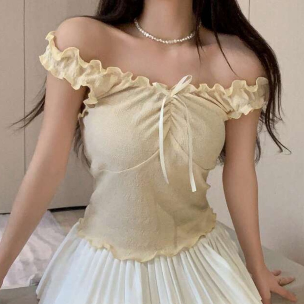 LAST CALL! cream balletcore coquette y2k lace off the shoulder / tank top